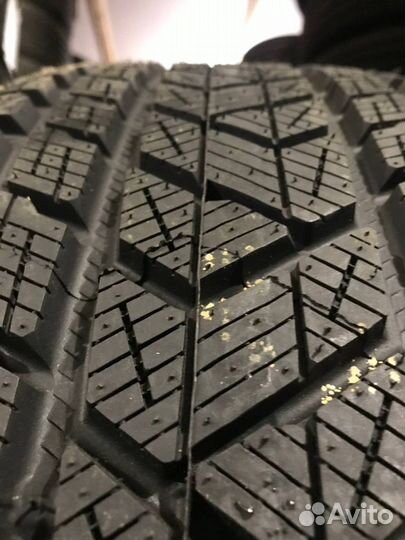 Pirelli Scorpion Winter 275/50 R21 113V