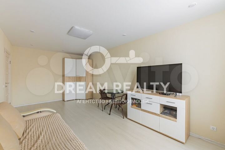 2-к. квартира, 58 м², 6/8 эт.