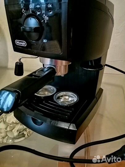 Кофеварка Delonghi