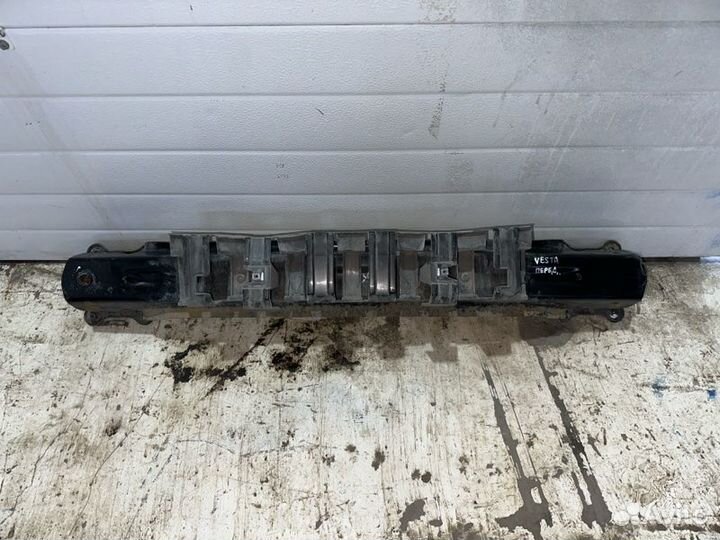 Усилитель бампера передний Лада Веста Кросс 2181