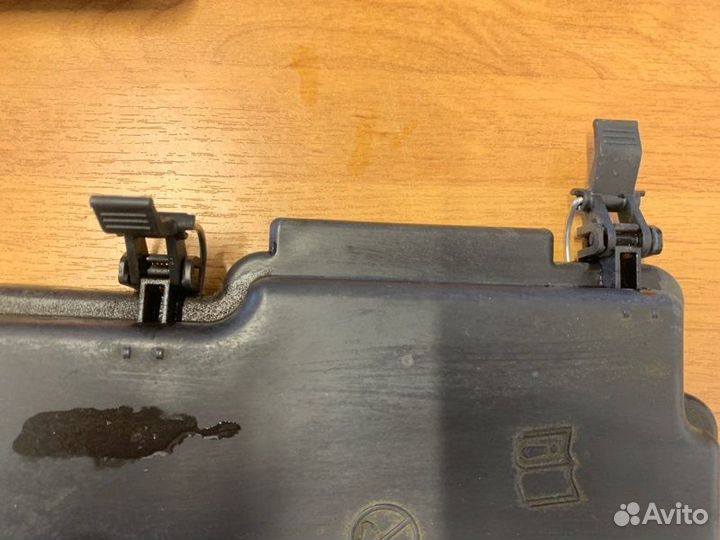 Крышка блока предохранителей Mercedes-Benz Ml