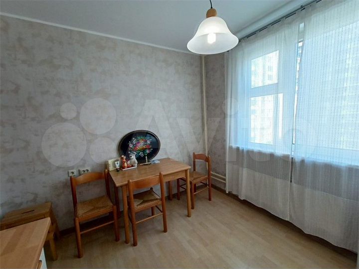 2-к. квартира, 60 м², 10/21 эт.