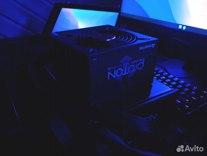 Блок питания Chieftec Proton 600w