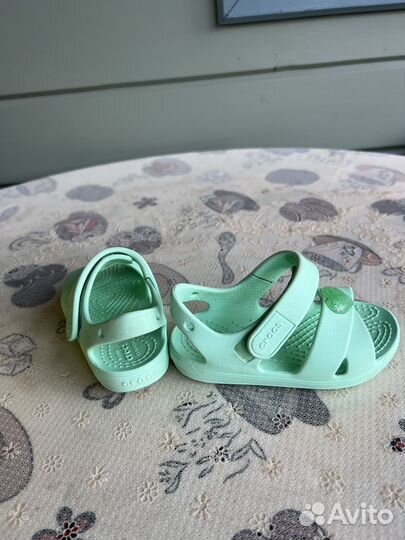 Сандалии crocs детские