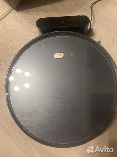 Робот пылесос neatsvor x500