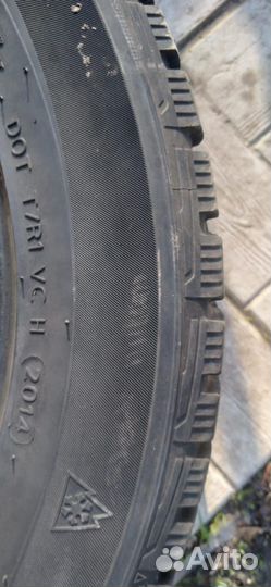 Hankook Winter I'Pike 215/55 R16