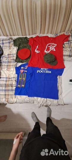 Кадетские футболки + значки, погоны, голов. уборы