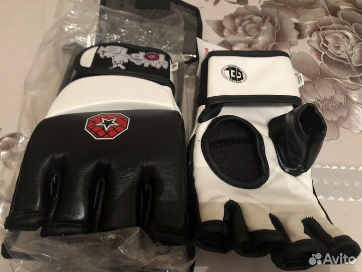 Перчатки для смешанных единоборств