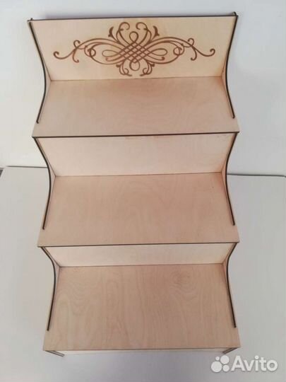 Полка-витрина