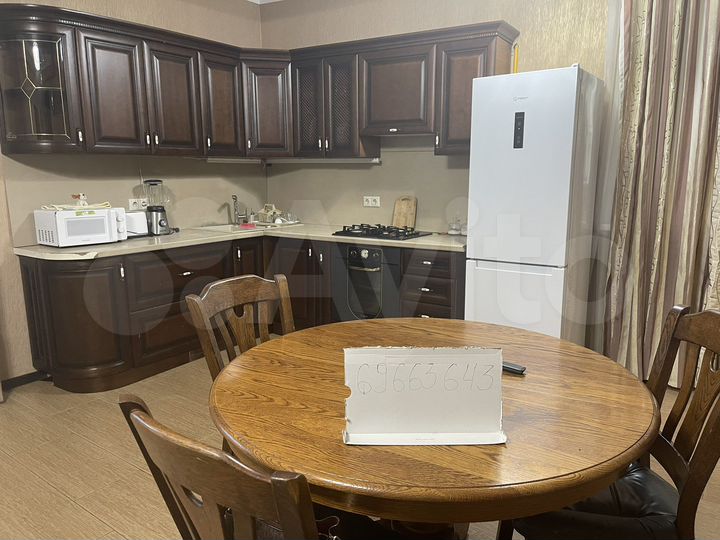 3-к. квартира, 85 м², 1/4 эт.