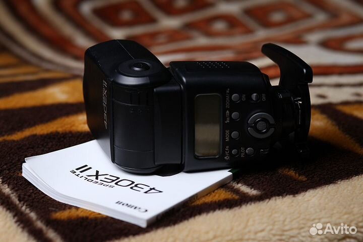 Вспышка Canon 430 ex ii