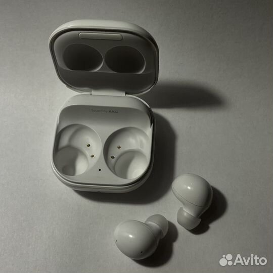 Наушники Samsung Galaxy Buds (white)