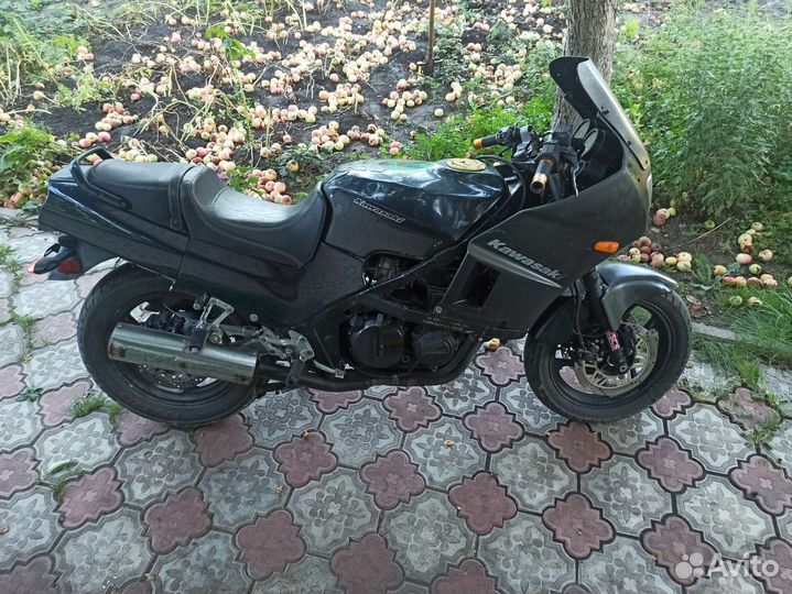 Kawasaki gpz 400 r