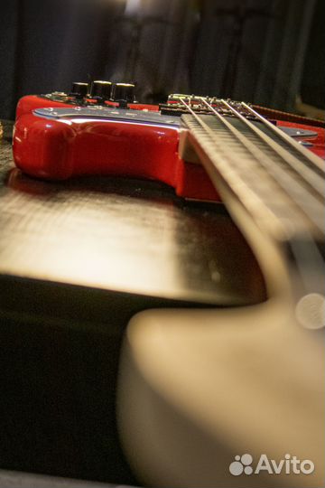 Fender Squier Affinity Jazz Bass