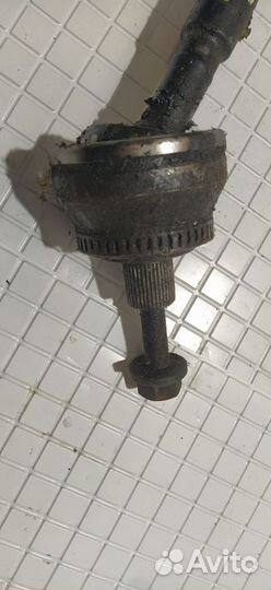 Полуось передняя Audi A6 (C4)