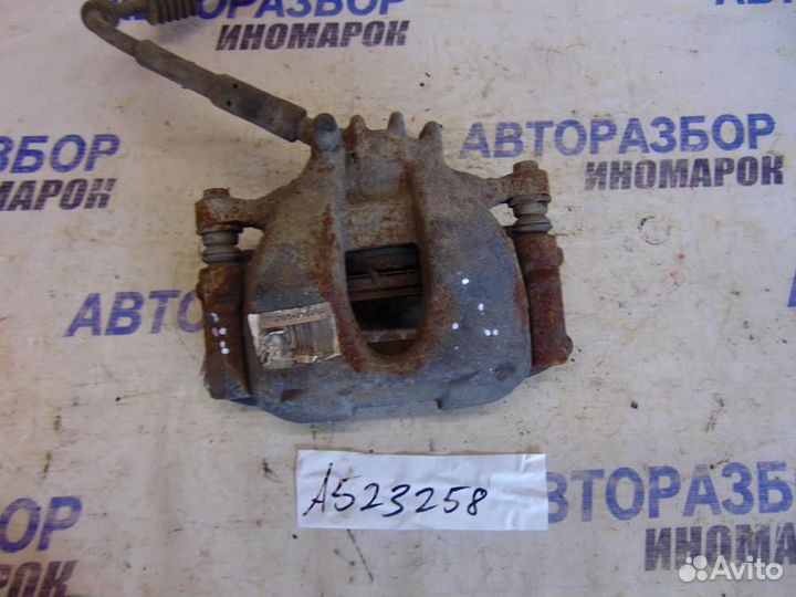 Суппорт передний правый для Peugeot 300 308 2007