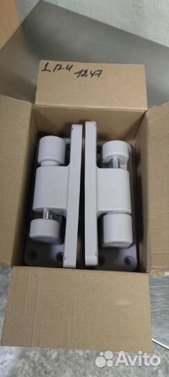 Комплект открывания двери Полаир (замок, ручка)