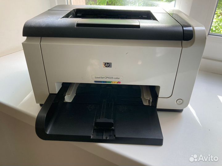 Принтер цветной HP LaserJet Pro Color CP1025nw
