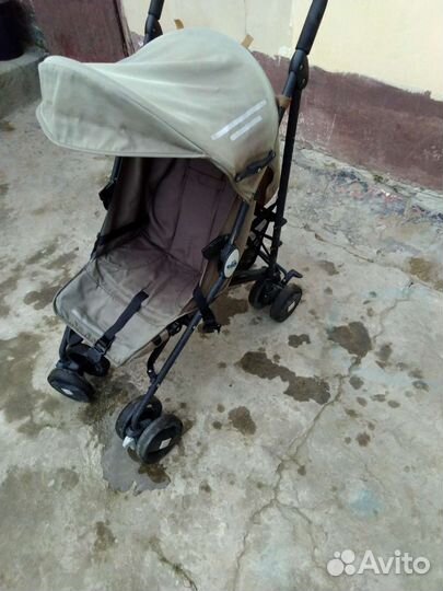 Прогулочная коляски разные