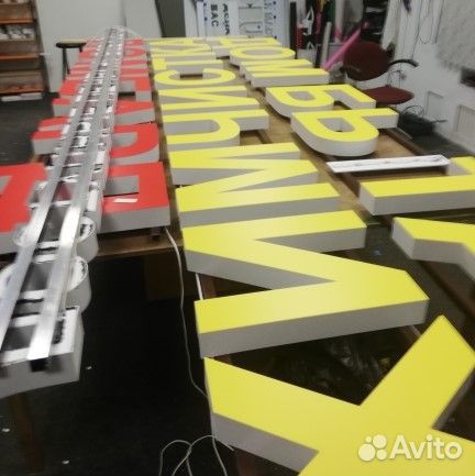 Изготовление вывесок / Лайтбоксов