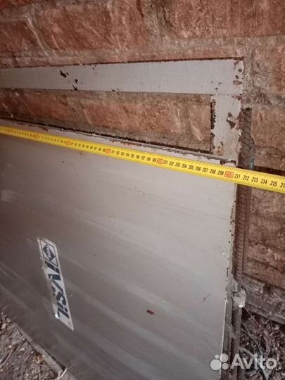 Железная дверь