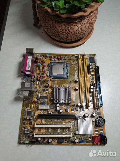 Материнская плата с процессором 775
