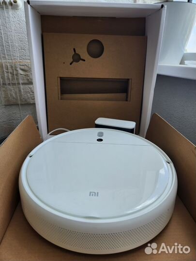 Робот пылесос xiaomi Vacuum Mop моющий со станцие