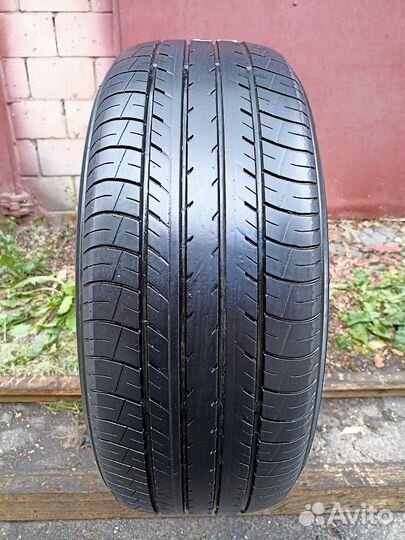 Yokohama BluEarth E70 215/55 R17 93V