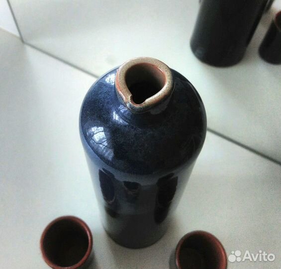 Графин из цветного хрусталя. Керамическая бутылка