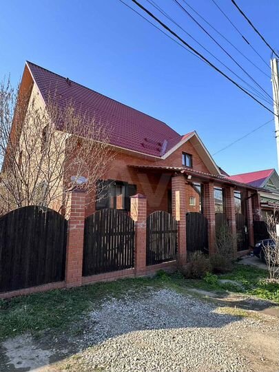 Коттедж 218 м² на участке 6 сот.