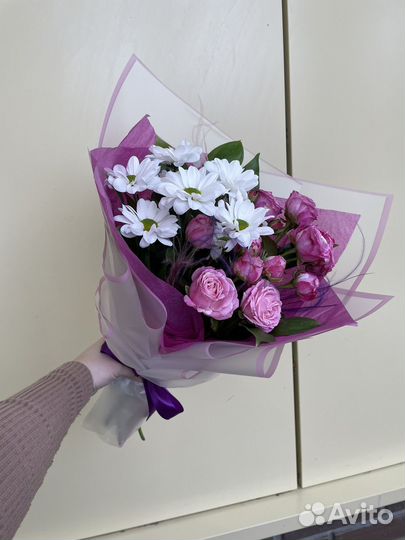 Красивые букеты цветов в наличии и под заказ