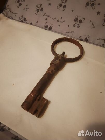 Ключ амбарный старинный