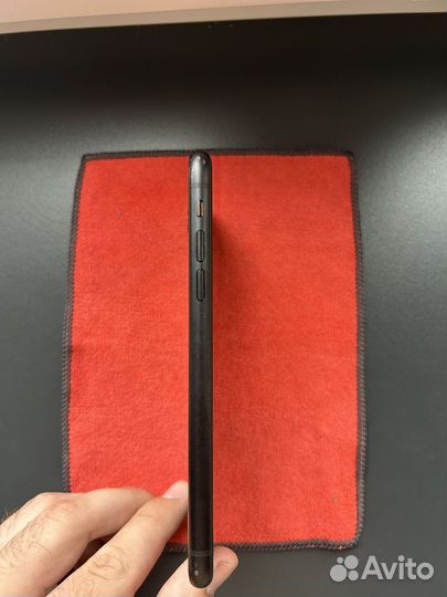 Телефон iPhone xr