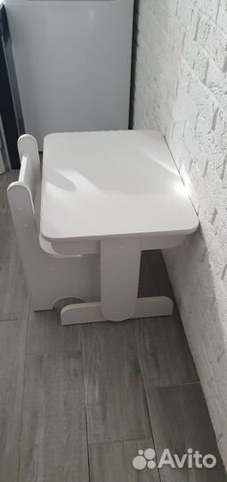Детский стол и стул