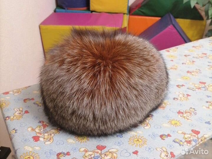 Женская меховая шапка