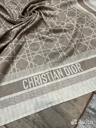 Шерстяной платок Dior бежевый двухсторонний