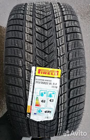 Pirelli Scorpion Winter RFT 315/35 R22 111V