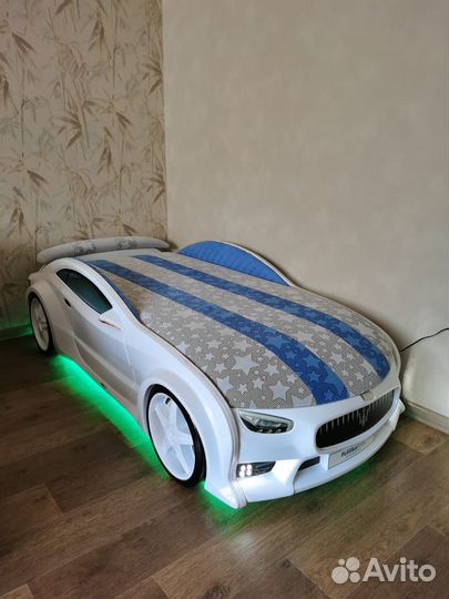 Кровать машина