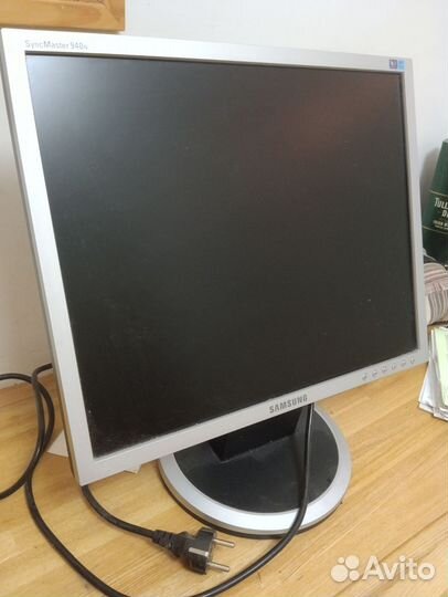 Монитор Samsung syncmaster 940n