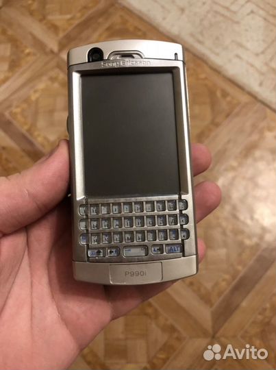 Sony Ericsson P990i