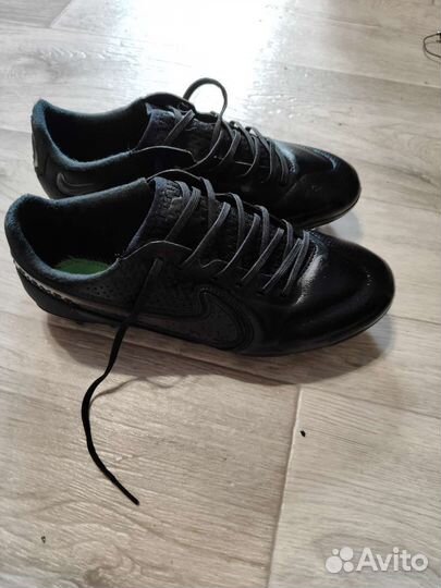 Футбольные бутсы 42 размер