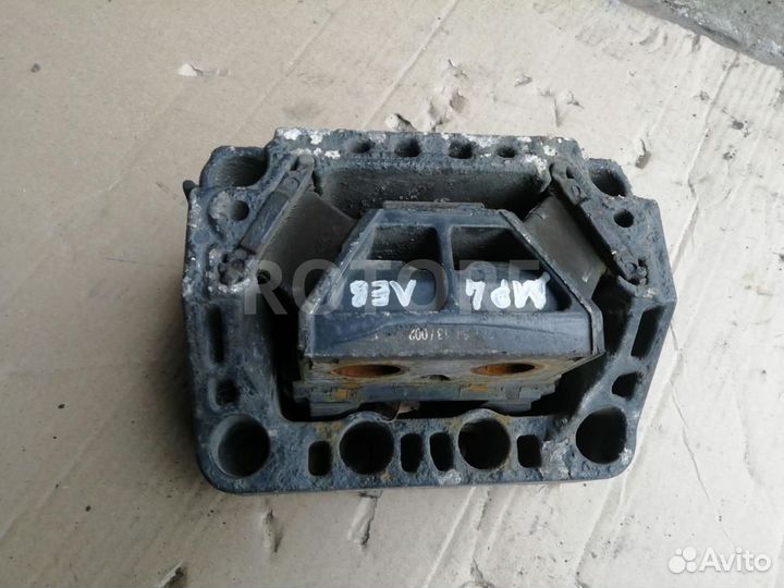 Подушка крепления кпп левая Mercedes-Benz Actros