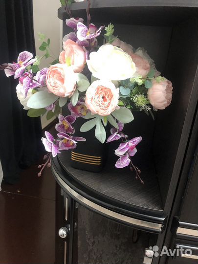 Ваза с цветами