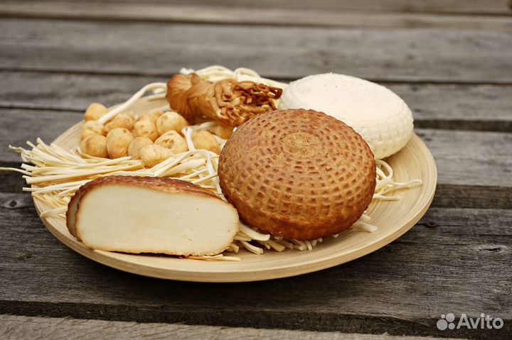 Сыр копченый Оптом Пряди