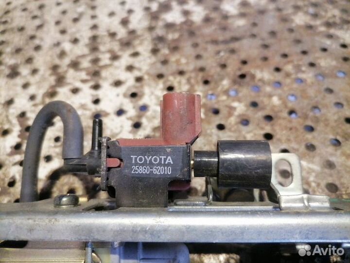 Клапан вакуумный Toyota Alphard