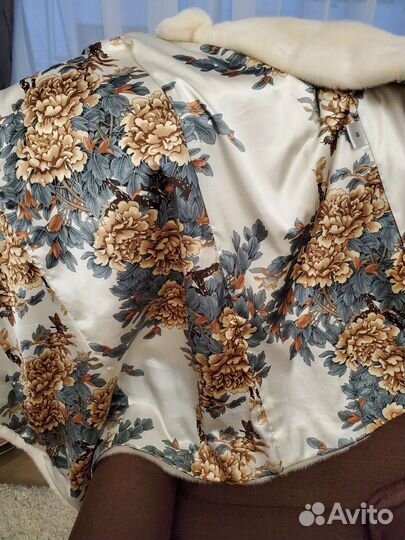 Шуба норковая белая