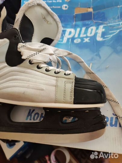 Коньки хоккейные фирмы pilot