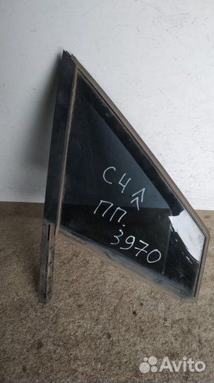 Форточка двери передняя правая Citroen C4