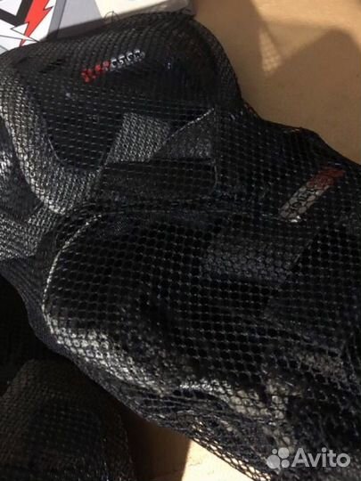 Набор защиты для роликов Reaction размер S