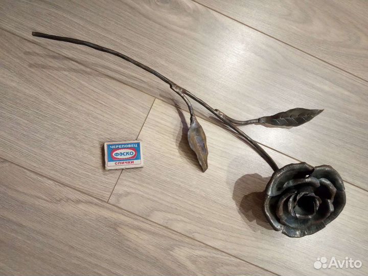 Роза кованная